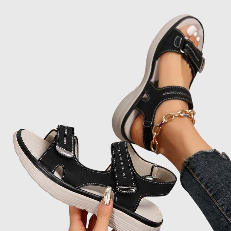 Black / 43 EU