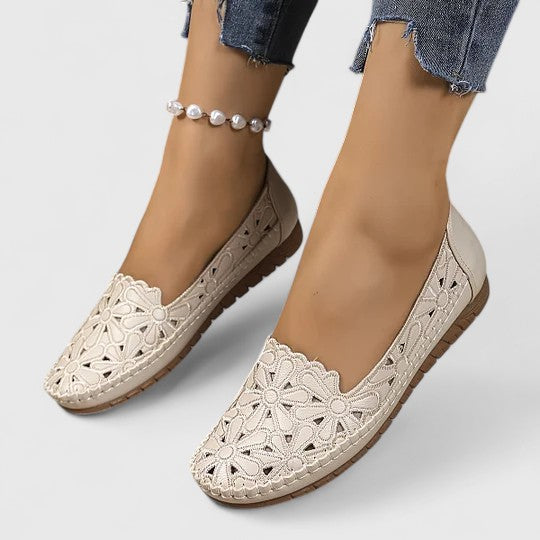 Beige / 42 EU