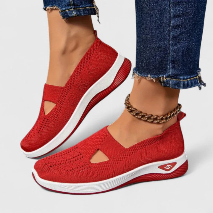 Red / 43 EU