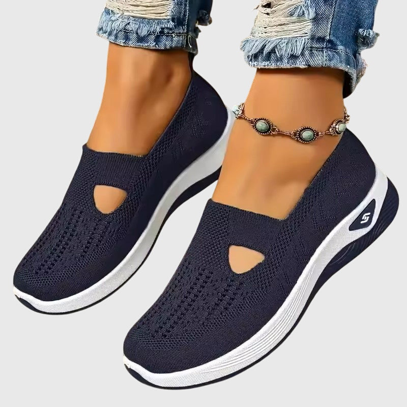 Navy Blue / 43 EU