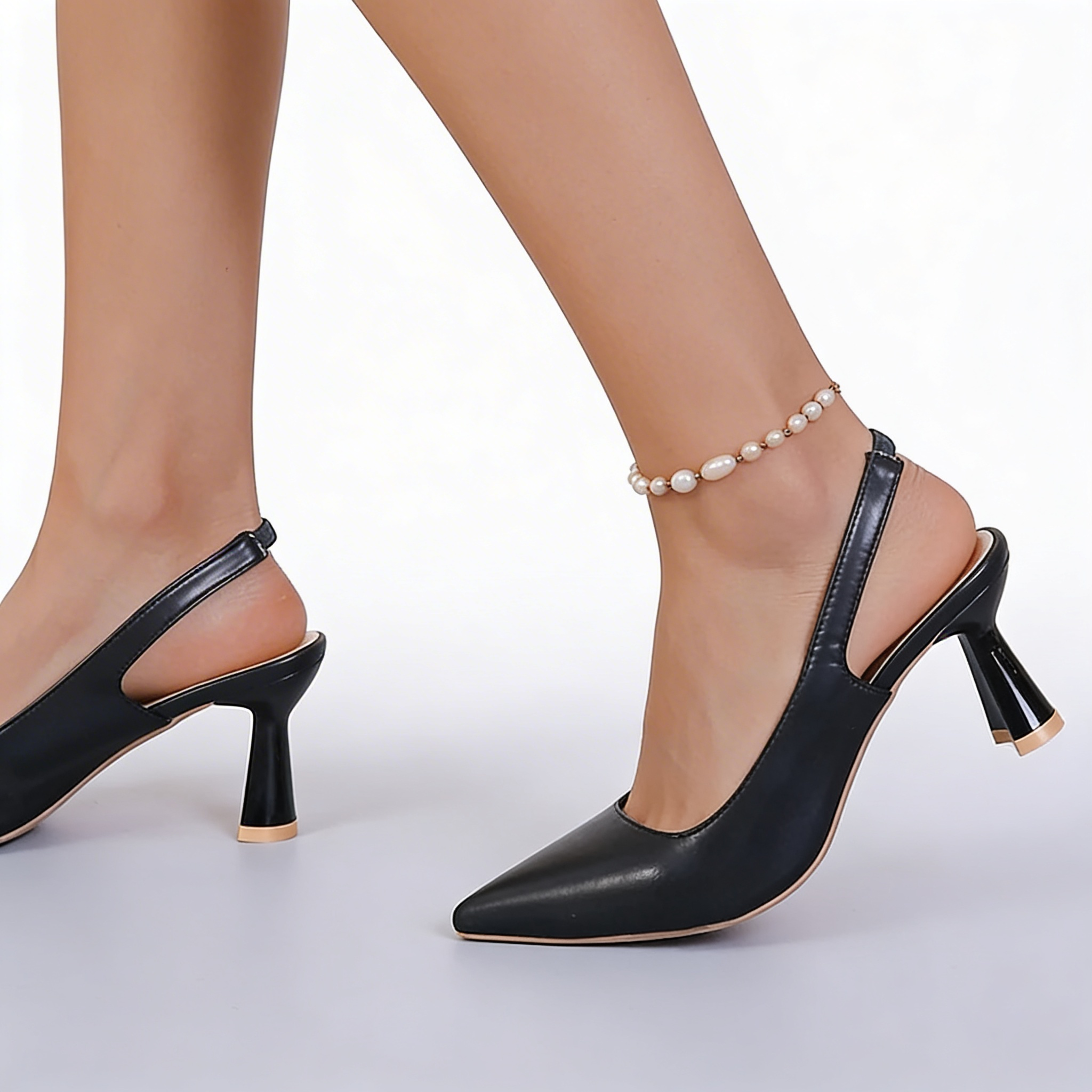 Black / 35 EU