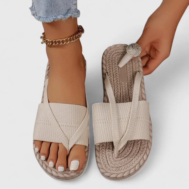 Sand Beige / 43 EU