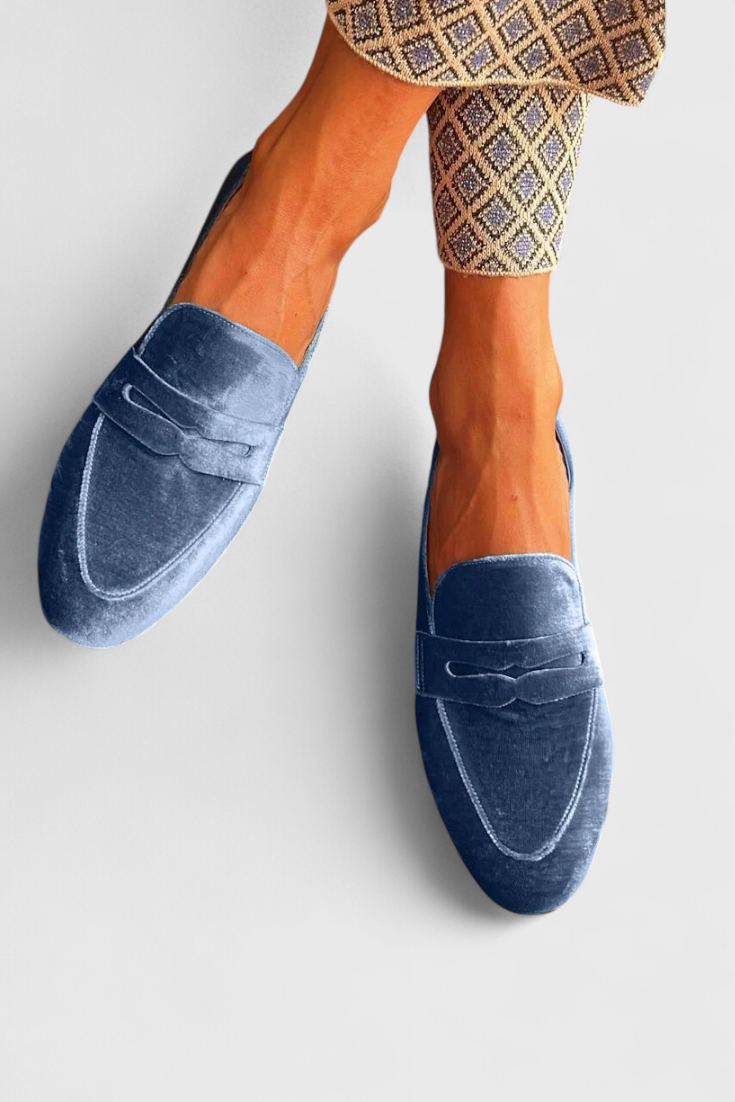 Blue / 43 EU