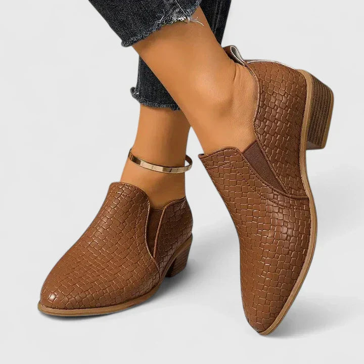 Dark Brown / 40 EU