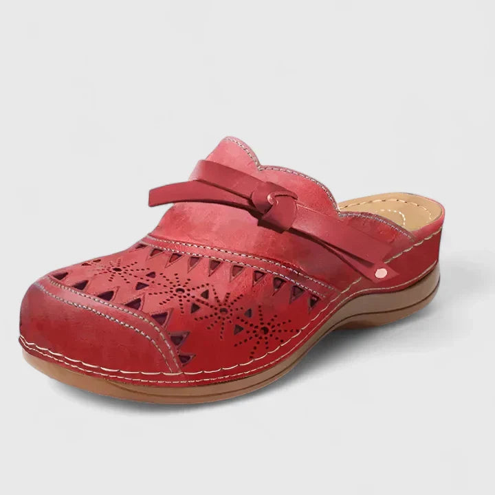 Red / 43 EU