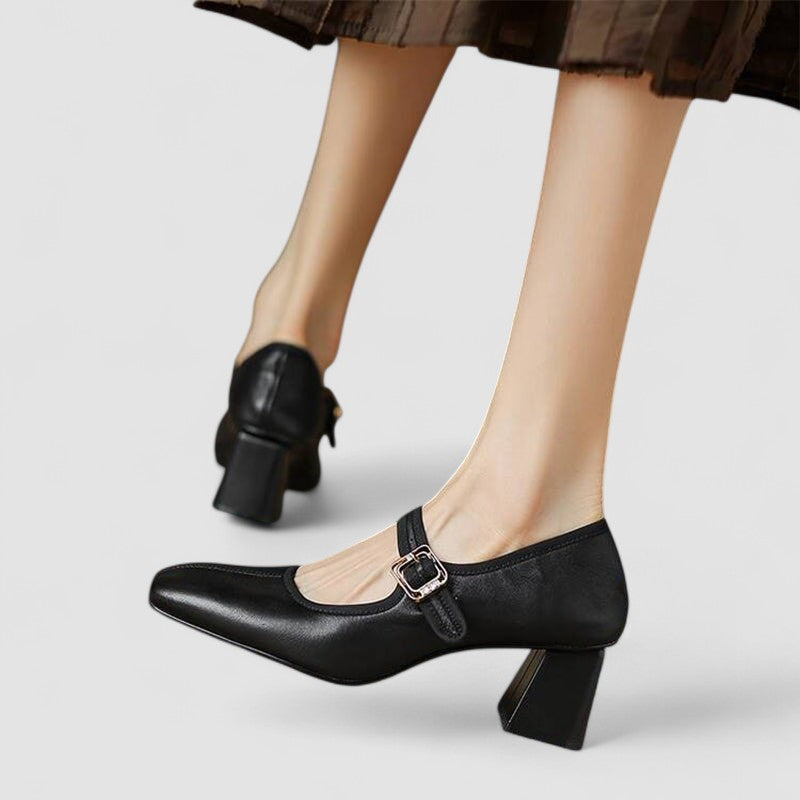 Black / 40 EU