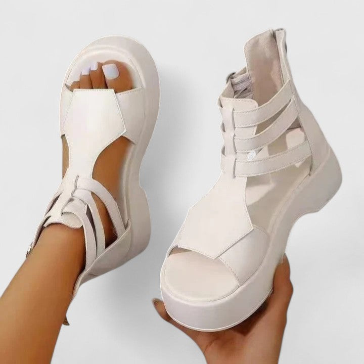 White / 43 EU