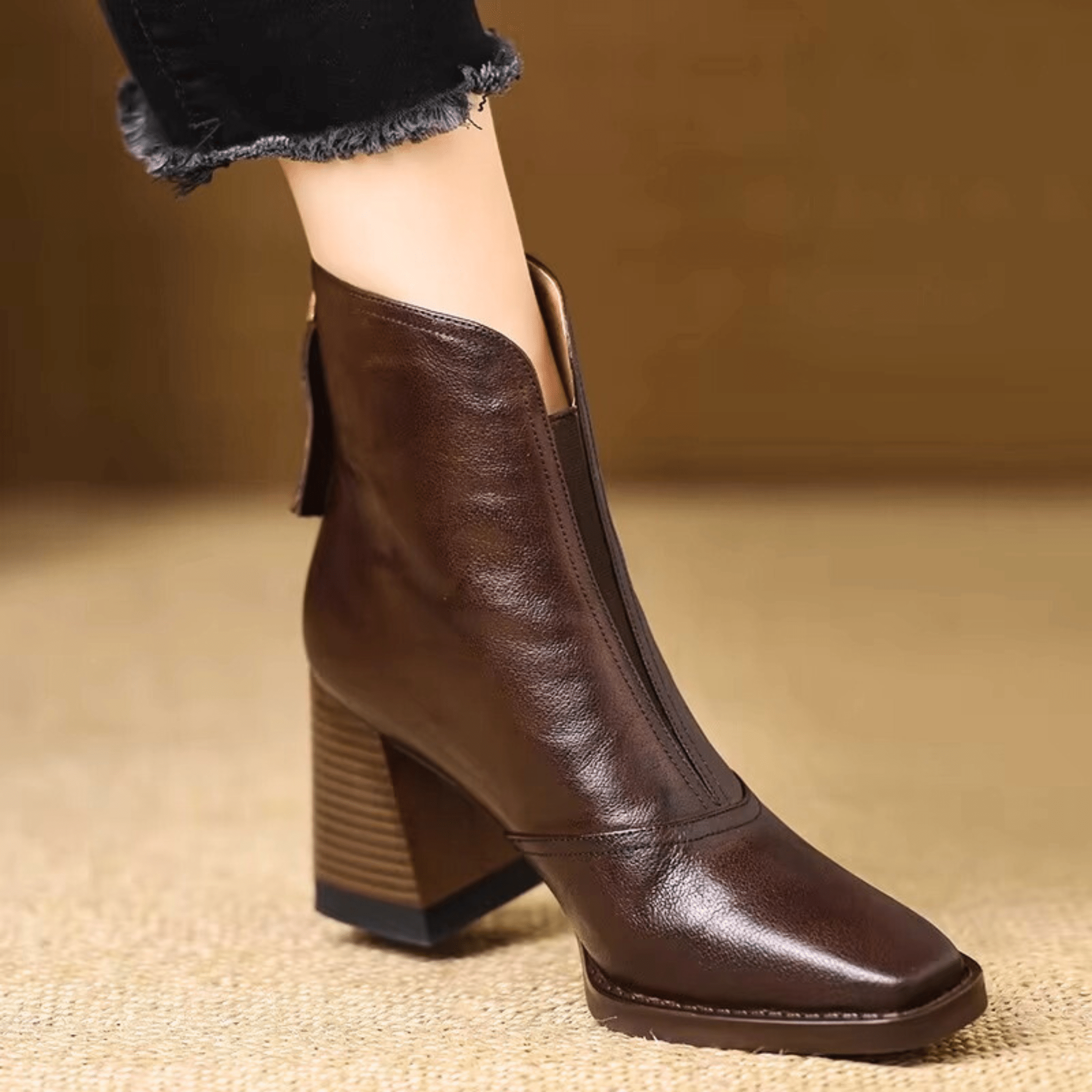 Brown / 43 EU